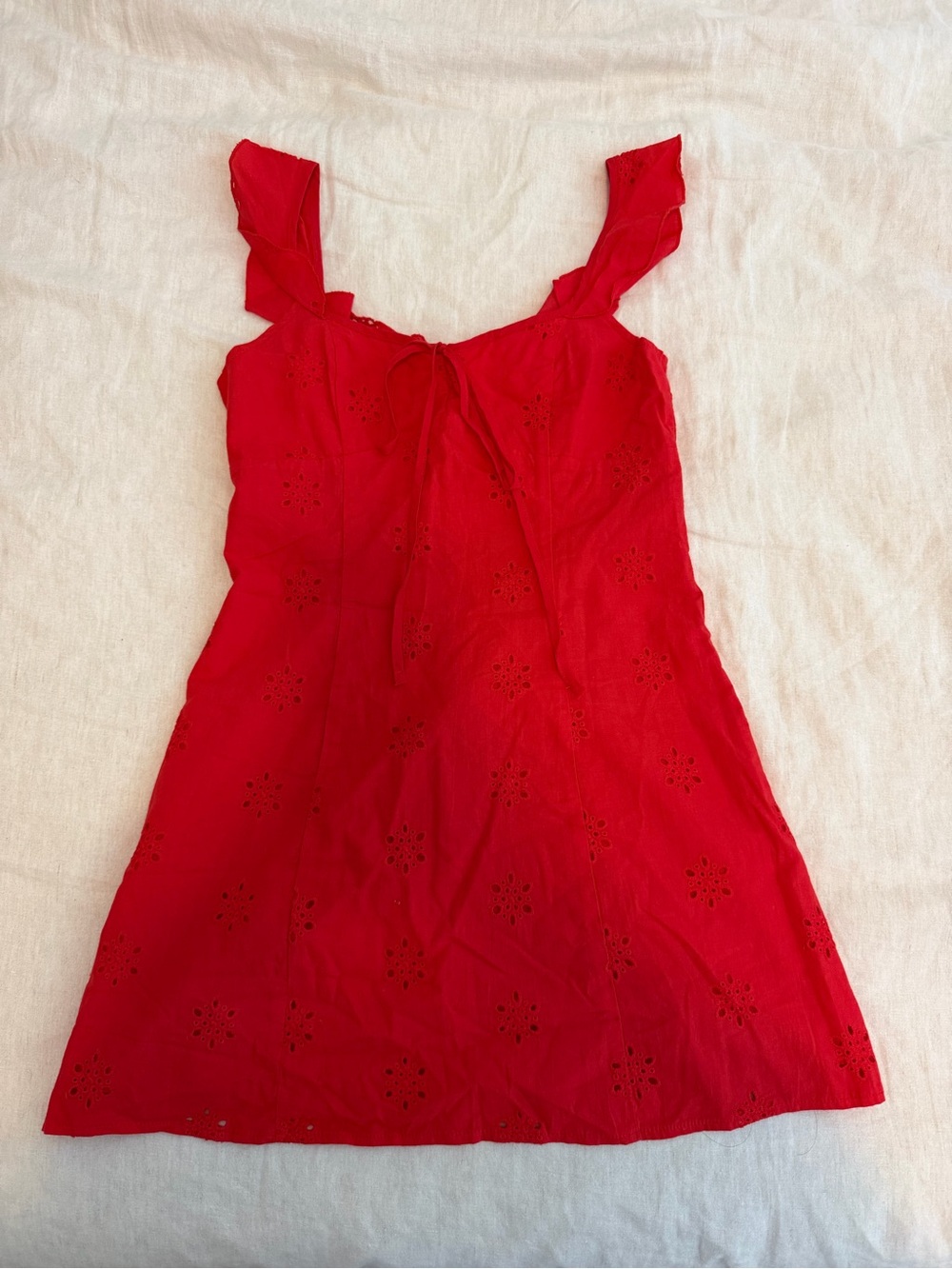 White Fox Red Eyelet Mini Sundress - Size M - very flattering - NWOT
